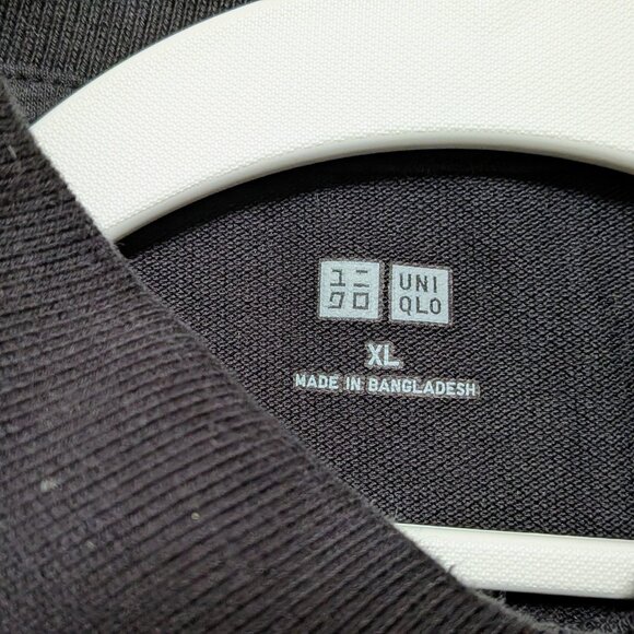 Uniqlo Size XL Men's Polo Button Collar Black - Picture 4 of 5